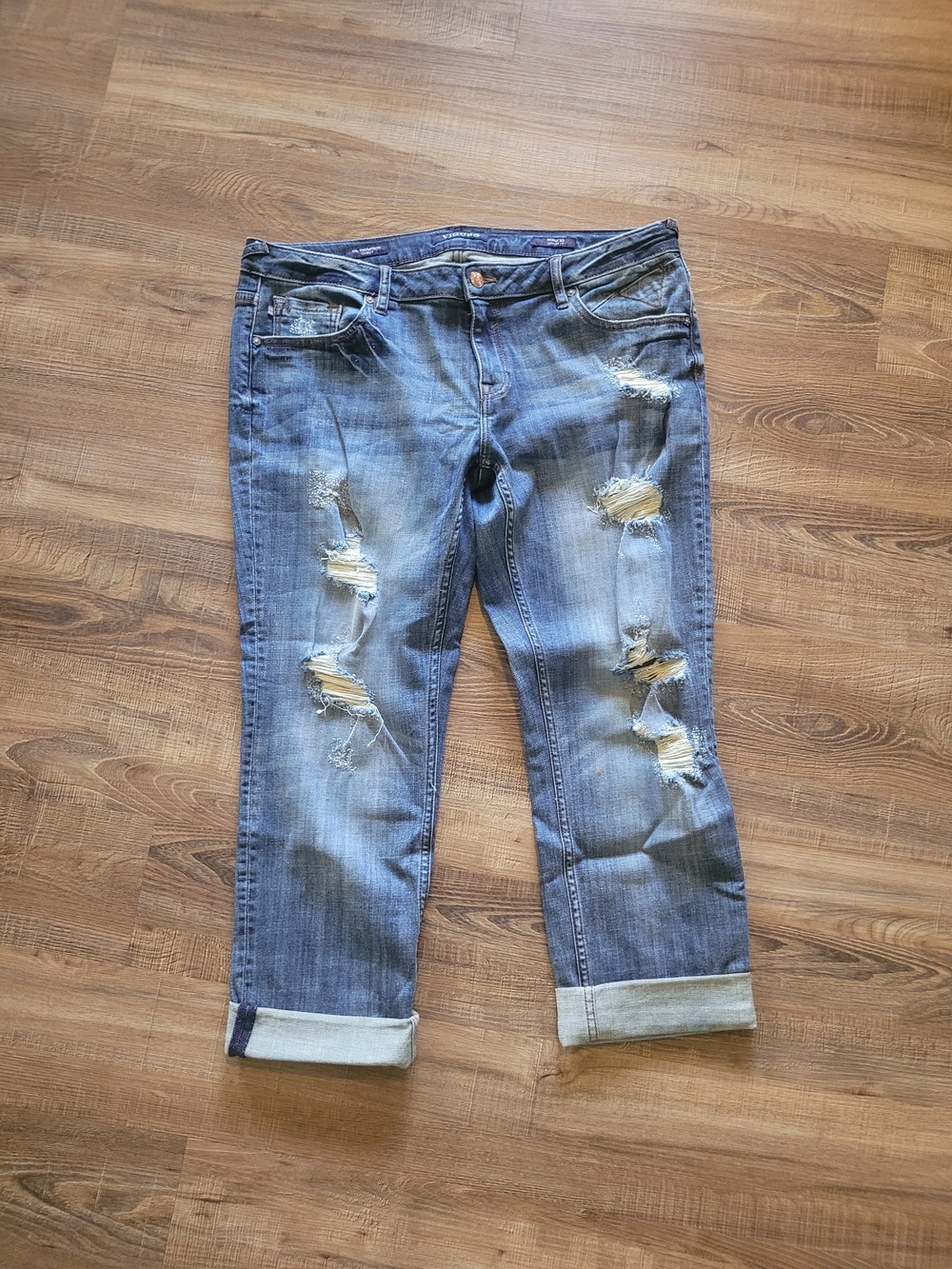 Vigoss Light Blue Distressed Boyfriend Cropped Jeans with Rolled Hem